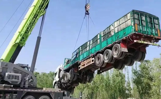 子洲道路脱困救援案例